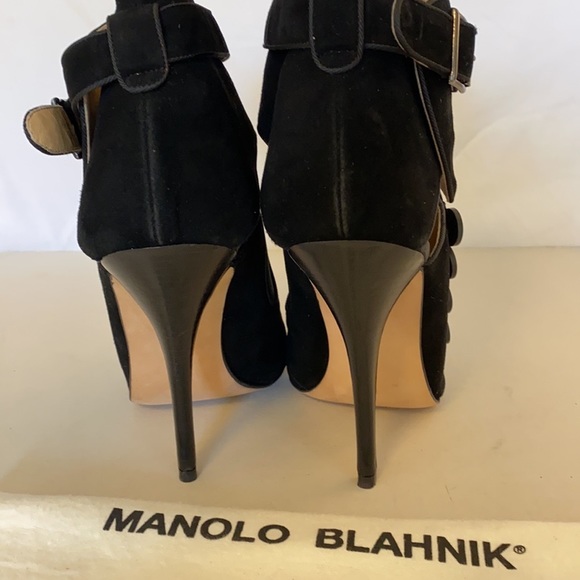 - Manolo Blahnik Black Suede Button Boot Heels 39.5 - Picture 10 of 14